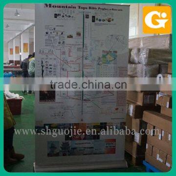 Professional retractable roll up banner stand