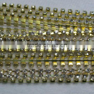 Factory wholesale crystal roll rhinestone cup chain