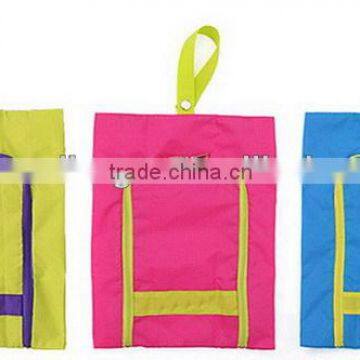 Fashionable branded waterproof beach bag with zip