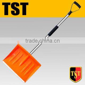 Steel Pipe Handle Plastic Snow Shovel