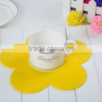 Flower Petals Insulation Silicone Cup Pad photo-5