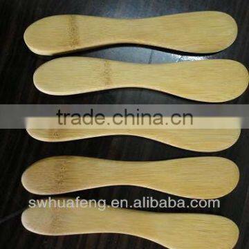 2016 Fashion bamboo butter spread knife with laser logo