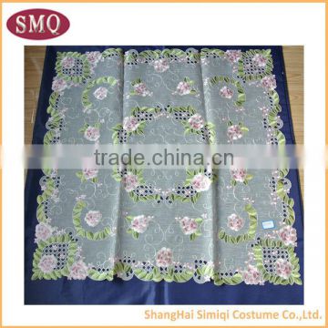 beautiful design embroidery outdoor plastic tablecloths