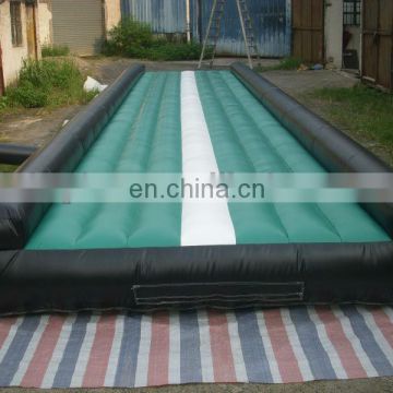 2013 adult playing inflatable tumble track