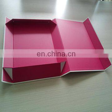 Customized cardboard garment package personalized paper packing box with flap magnet closure