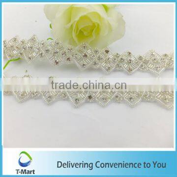 2015 Factory of Embrodery Crystal Applique Trimming photo-4