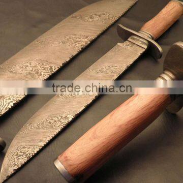 udk h17" custom handmade Damascus hunting / bowie knife with walunt wood