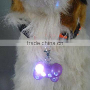 LED Light Up Pet Bone Safety Pendant Button Puppy Dog Tags Flasher Flashing