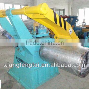 Metal uncoiling machine