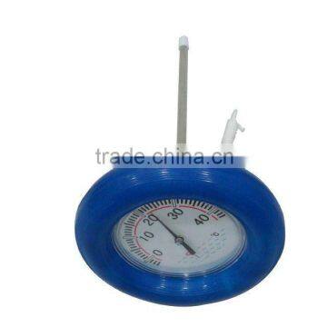 Large scale floating digital thermometer