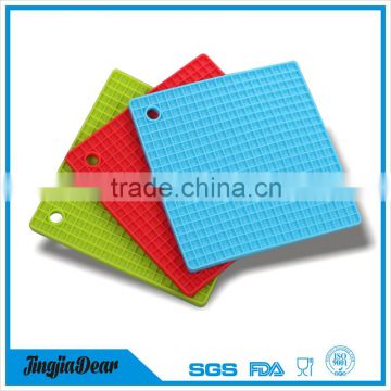 Kitchen silicone heat resistant pot mat