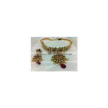 Fine Kundan Neck Set