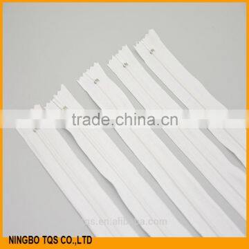 High Quality No.#3 20 cm Auto Lock Close End White Nylon Zipper photo-6