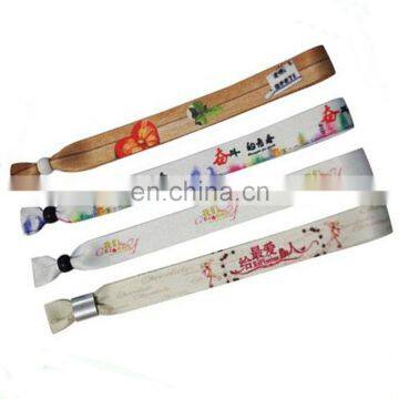 Promotional Gift Items Fashion Wristband for Party