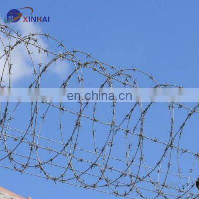 Factory 16*12 Barbed Wire Fencing Prices Secure Barbed Fencing photo-4