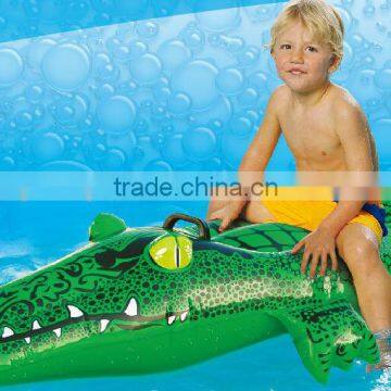 Inflatable crocodile floating rider