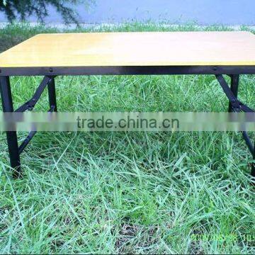 folding table