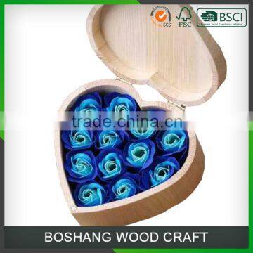 BoShang Luxury Wooden Heart Shaped Gift Box