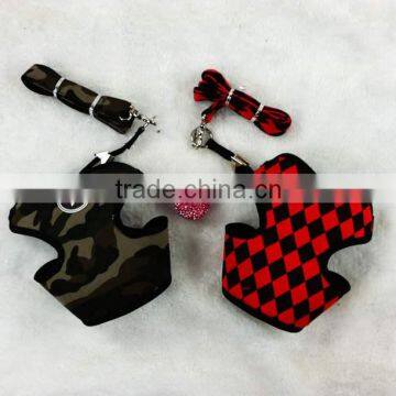 pet harnesses/dog harness,red lattice/green camo