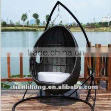 Luxury patio/garden black rattan hanging swing basket chair