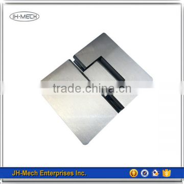 Factory price	balcony glass clamp