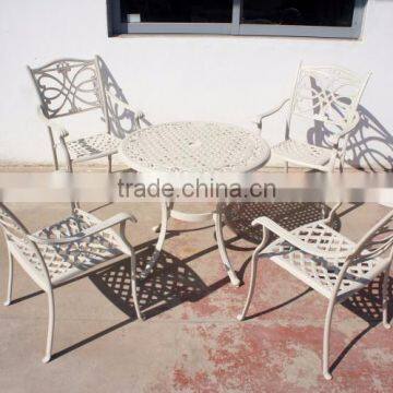 White reseau dinning table and chairs aluminum outdoor furniture