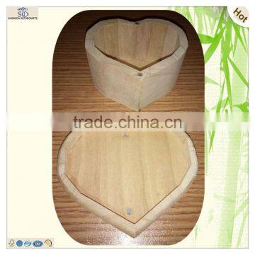 Heart Shape Flip Top Magnetic Catch Wood Box