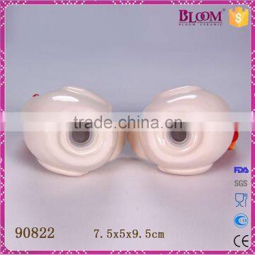 White Ceramic Salt and Pepper Shaker Set photo-6