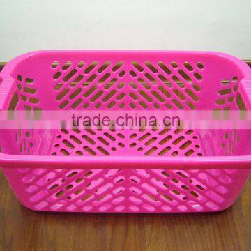 Plastic laundry basket hamper