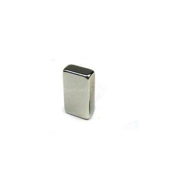 Strong sintered ndfeb arc magnet