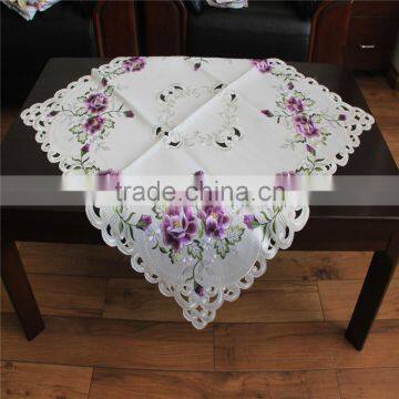 customized tablecloth dealer