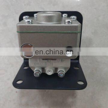 Made in Japan SMC Valve VR2110-01 photo-2