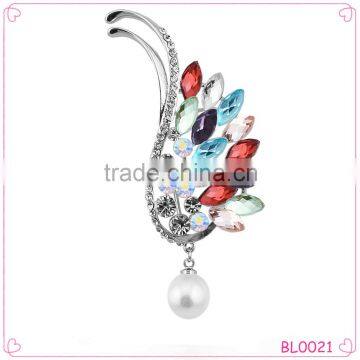 Latest Style jewelry Fashion brooch bouquet with crystal rhinestone silver brooch pin