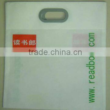 2016 Fold-over Reinforced Plastic Die Cut Bag,die cut handle bag with cardboard