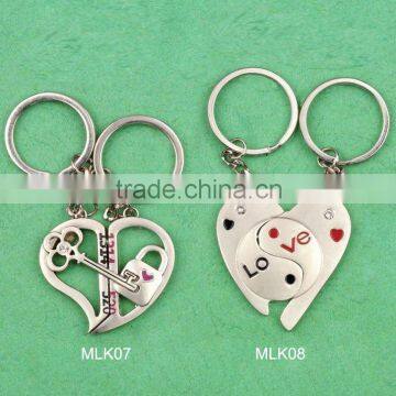 2012 Promotional Fashion New Shape Lover Metal Key Chain With Rhinstone