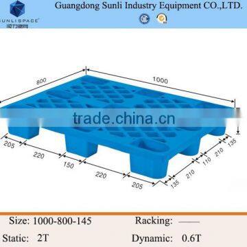 9 feets light capacity plastic pallets for sale