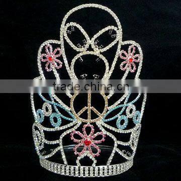 Holiday pageant crown