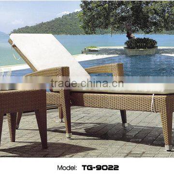 Outdoor Sun Bed With Leisure Table Longue Chair Synthetic Rattan Furniture