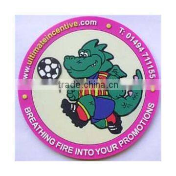 2014 new design silicone/rubber/soft pvc/ plastic brooches with animal playing football for decoration