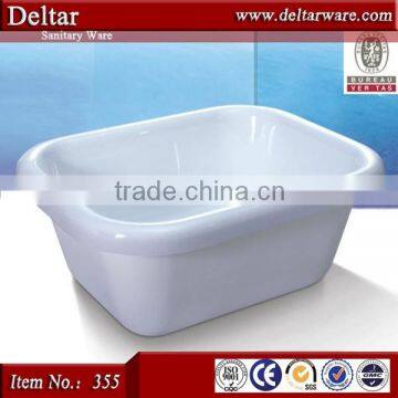 have different colour bath tub for children,kids safe/cute and small bathtub for kindergarten project