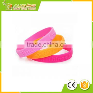 Wholesale high quality promotional gifts Customized Free Silicone rubber Wristbands/Bracelet