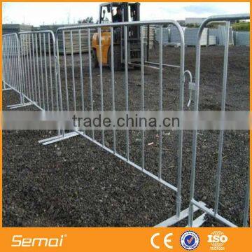 temporary safety barrier fence with flange feet post