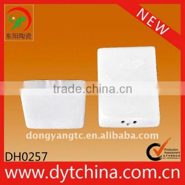 Factory direct wholesale ceramic salt and pepper