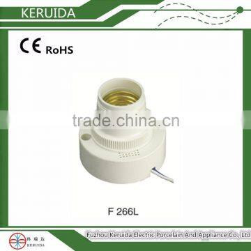 Plastic Lampholder High Quality Cheap Bulb Base photo-2