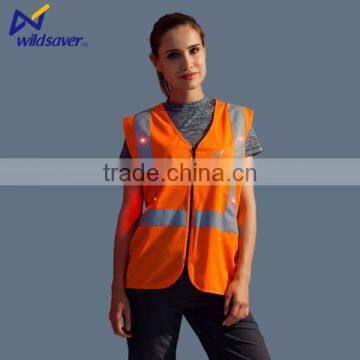 Working Outdoors Flashing Safety Vest With Reflective Fabric photo-3