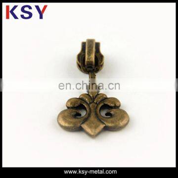 Cheap Custom Metal Zipper Puller for Bag and Garment photo-2