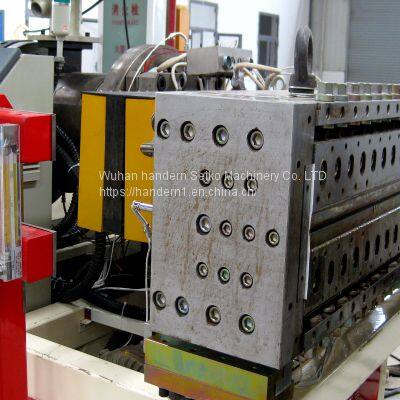 Introduction of Plastic Hollow Plaid Production Line photo-3