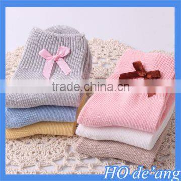 2016 Hot selling combed cotton baby socks cute bow skid children baby socks MHo-205