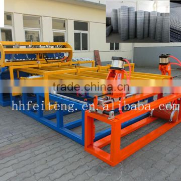 China manufacturer wire mesh welding machine for fence