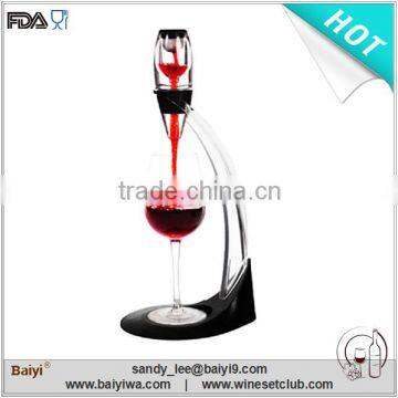 Unique Magic Wine Aerator Decanter with Good Quality